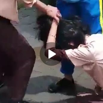 Viral Video Perkelahian Siswi SMP di Makassar, Disdik: Demi Konten