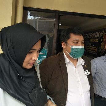 Atas Dugaan Pencemaran Nama Baik Bambang Pamungkas, Amalia Fujiawati Dilaporkan