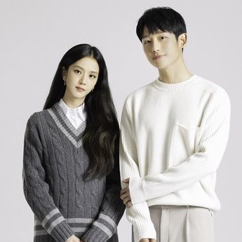 Jung Hae In Gemetaran Saat Adegan Berdansa dengan Jisoo BLACKPINK