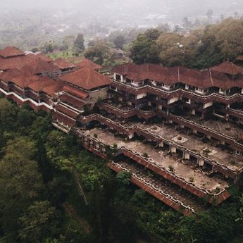 4 Tempat Wisata Angker di Indonesia: Jangan Datang Sendirian atau...