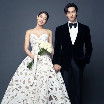 Tampil Cantik Bak Putri Disney, Ternyata Segini Harga Gaun Pernikahan Park Shin Hye