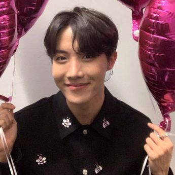 Jelang Konser 'PTD On Stage-Seoul', J-Hope BTS Bagikan Potret Latihan yang Bikin Penggemar Makin Antusias