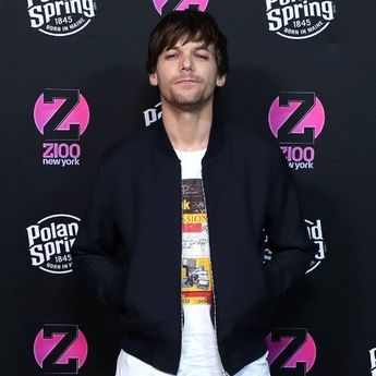 Gara-gara Invasi Rusia, Louis Tomlinson Batalkan Tur Dunianya 