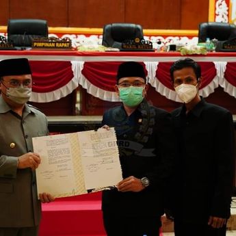 Usai Diparipurnakan, Tiga Raperda Resmi Menjadi Perda Provinsi Bangka Belitung