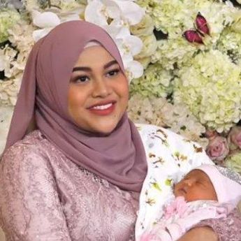 Wow, Baru 1 Bulan Aurel Hermansyah Sudah Daftarkan Ameena ke Sekolah
