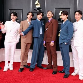 BTS Belum Bisa Bawa Pulang Penghargaan Grammy 2022