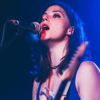Sharon Van Etten Rilis Album Baru Ingin Lebih Dekat dengan Fans