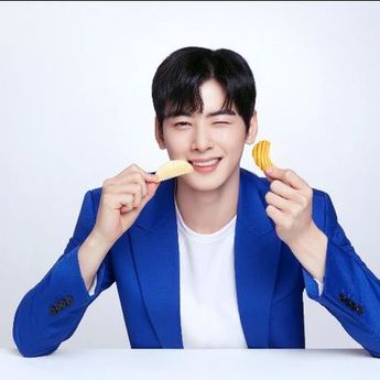 Tak Hanya Jago Nyanyi, Akting, dan Menari, Cha Eun Woo Juga Mahir Meracik Snack untuk Fans Indonesia