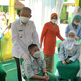 Pelaksanaan Bulan Imunisasi Anak Nasional di Kalbar Sasar 1,1 Juta Anak