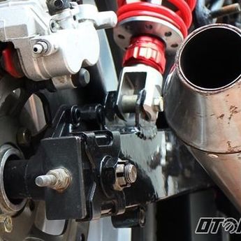 Knalpot Motor Mengeluarkan Air Saat Mesin Sedang Dipanaskan, Pertanda Rusak?  