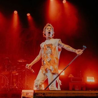 TAKA Rilis Single Terbarunya 'Save Yourself'