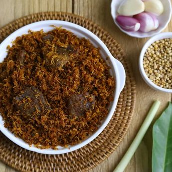 Pakai Sisa Daging Kurban, Berikut Cara Membuat Serundeng Daging 