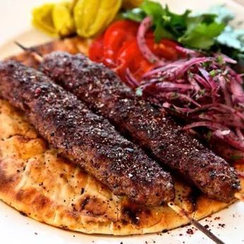 Gunakan Daging Domba, Berikut Cara Membuat Adana Kebab Turki