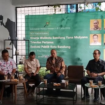 ﻿﻿Resmi Tiga Bulan Menjabat, Kinerja Walikota Bandung Dianggap Belum Memuaskan