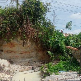 Menerima  Laporan dari Masyarakat, Satpol PP Tindak Aktivitas TI Ilegal di Danau Kaolin