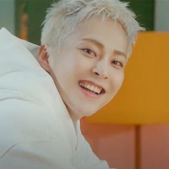 Lirik Lagu ‘Brand New’ - XIUMIN EXO, Lengkap dengan Terjemahan