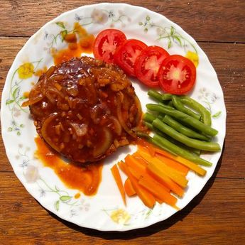 Lengkap Dengan Salad Sayuran, Berikut Cara Membuat Stek Tempe