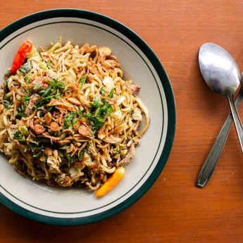 Spesial Dengan Aneka Macam Isian, Berikut Cara Membuat Mi Goreng Jawa