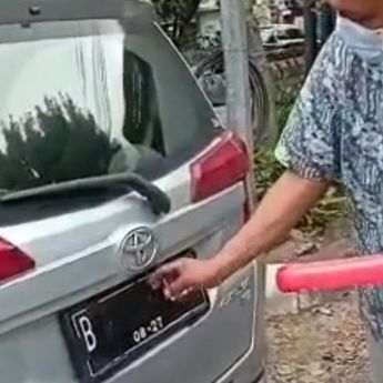 Tilang Manual Untuk Beberapa Pelanggaran Memang Diperlukan  