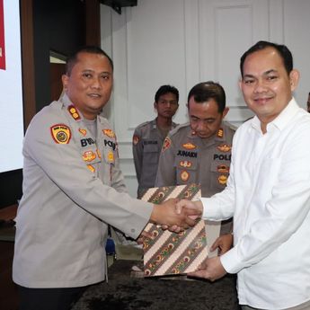 Penandatanganan Pakta Integritas dan Penyusunan Rendisgar T.A 2023 Polresta Pangkalpinang dan Polsek Jajaran
