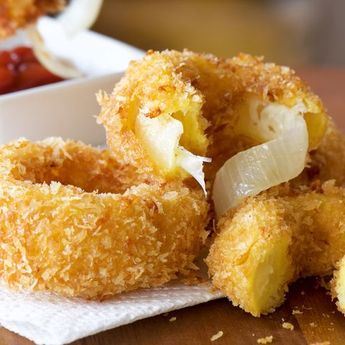 Padat Dan Gurih, Berikut Ini  Cara Membuat Onion Ring Keju   