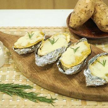 Sajikan Selagi Hangat, Berikut Ini Resep Ubi Cilembu Bakar Mozzarella