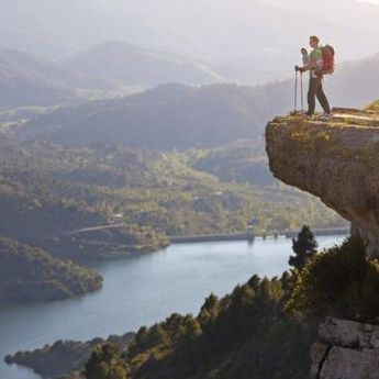 Mau Aman Saat Berpetualang? Yuk Coba 3 Tips Ini Selama Traveling 