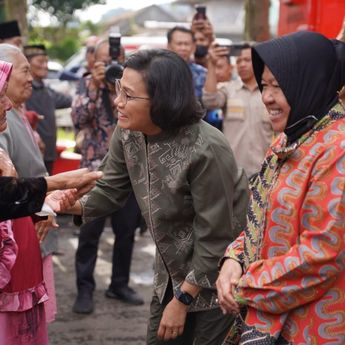 Menkeu Sri Mulyani Terus Mendukung Program Terobosan dari Mensos Tri Rismaharini