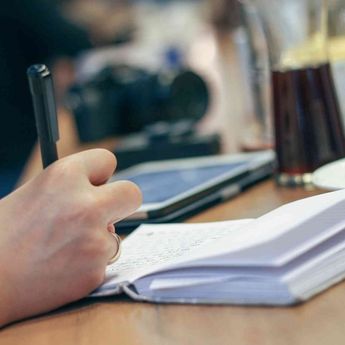 Putus Cinta? Ini 3 Kebiasaan Sederhana untuk Meringankan Sakit Hati