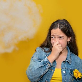 Ternyata, Begini Tips Hemat Menghilangkan Bau Rokok pada Pakaian