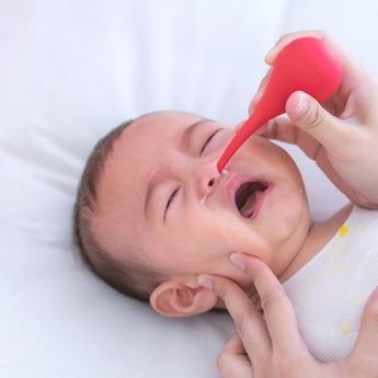 Cara Mengatasi Hidung Tersumbat Pada Bayi yang Perlu Bunda Ketahui