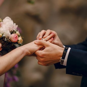 3 Shio yang Bakal Kaya Raya Setelah Nikah, Jangan Ditunda-tunda Lagi!