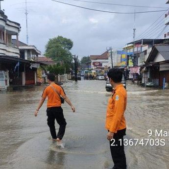 Sejumlah Wilayah di Pangkalpinang Banjir, 25 Rumah Alami Rusak Ringan!