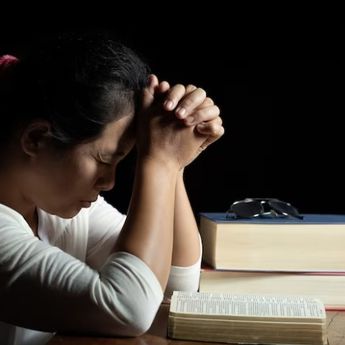 27 Doa sebelum Belajar Kristen, untuk Diajarkan kepada Anak-anak