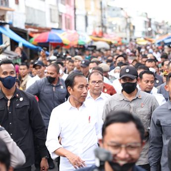 Jokowi Puji Stabilitas Harga Pangan di Kota Makassar