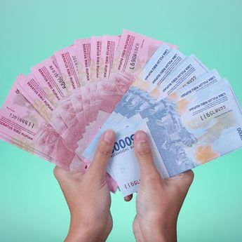 Harus  Ada Skala Prioritas, Ini Tips Kelola Uang THR dari Pakar Unair