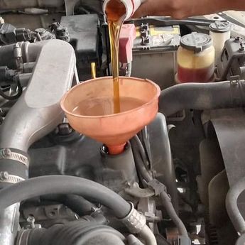 Apa Boleh Ganti Oli Mesin Sampai Melewati Batas Waktu?  