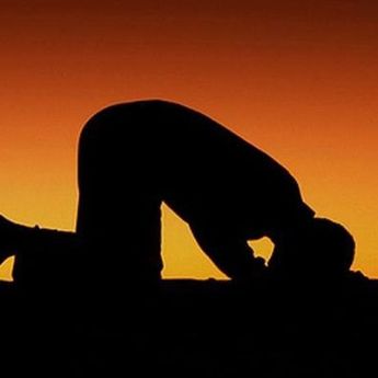 Doa Setelah Sholat Syuruq (Isyroq): Arab, Latin dan Artinya
