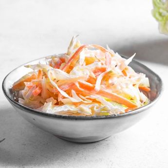 Pakai 2 Jenis Sayur Dan Mengenyangkan, Berikut Resep Salad Jepang 