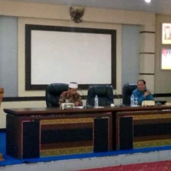 Walikota Molen Hadiri Penyerahan Insentif Ustaz dan Ustazah Se Kota Pangkalpinang