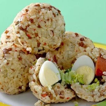 Bekal Anak sekolah SD, Berikut Cara Membuat Bola Nasi Daging Dan Telur