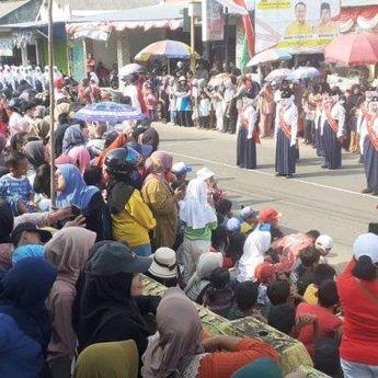  2000-an Peserta hingga Ribuan Masyarakat Antusias Saksikan Karnaval HUT ke-78 RI di Tempilang