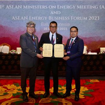 Kolaborasi Dengan ACE, PLN Gandeng 2 Perusahaan Listrik Malaysia Kembangkan Sistem Interkoneksi Antar Negara