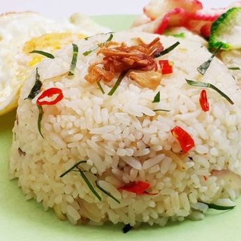 Bikin Tambah Terus , Berikut Ini Cara Membuat Nasi Daun Jeruk