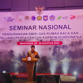 OJK Gelar Seminar di Makassar, Dukung Pengurangan Emisi Gas Rumah Kaca
