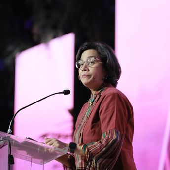 Sri Mulyani Tanggapi Kritik Soal Pemberian Subsidi Kendaraan Listrik  