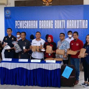 BNNP Musnahkan 8.933,8 Gram Ganja dan Sabu