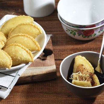 Pakai Ebi Tambah Sedap, Berikut Cara Membuat Pempek Pistel  