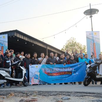 Kampanyekan Kendaraan Listrik kepada Masyarakat, PLN Touring Motor Listrik Ramah Lingkungan