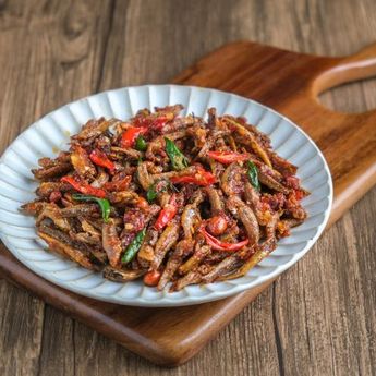 Berikut Cara Membuat Balado Ikan Asin dengan Aroma Daun Jeruk